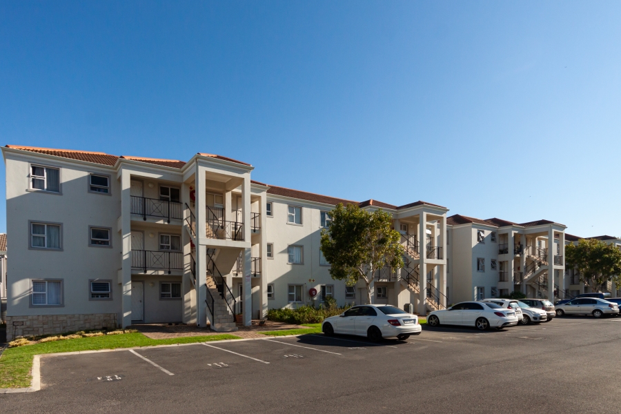To Let 2 Bedroom Property for Rent in Heritage Park Western Cape